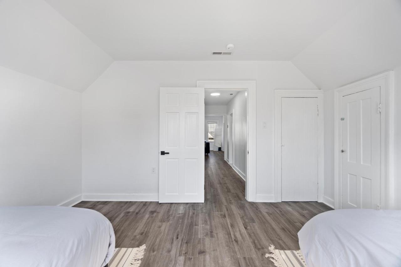 Cozy Gem In The Heart Of East Rock With Free Parking Near Yale And Dt Apartment นิวเฮฟเวน ภายนอก รูปภาพ